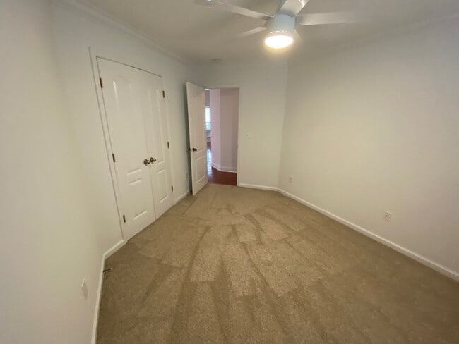 Building Photo - 1307 Hallwood Ln
