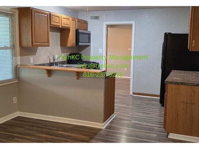 Building Photo - SPACIOUS 4-BEDROOM RANCH HOME FOR RENT!