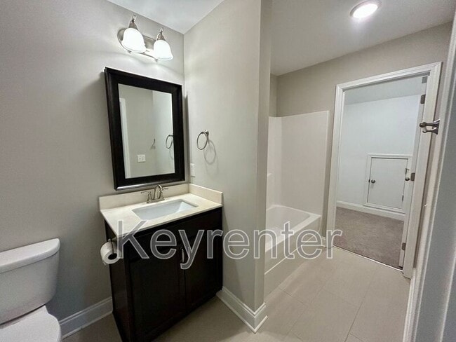 Building Photo - 110 Groves Park Blvd E