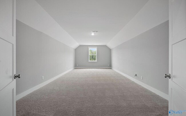 Building Photo - 8105 Goose Ridge Dr SE