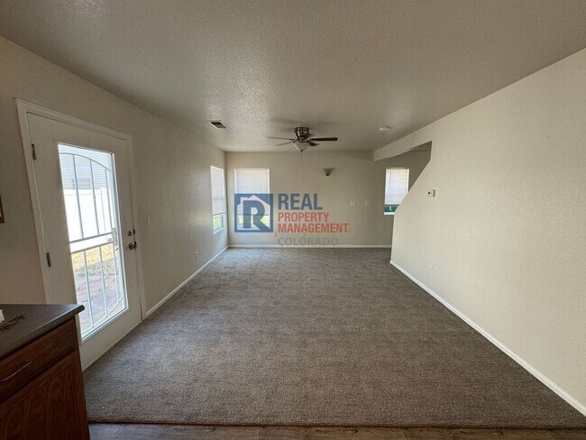 Building Photo - 18613 E Chaffee Pl