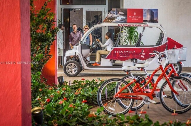 Building Photo - 2600 E Hallandale Beach Blvd