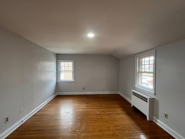 Building Photo - 1814 Napfle Ave