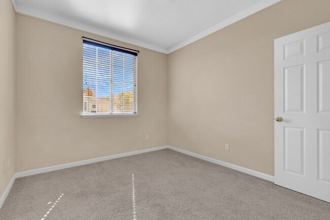 Building Photo - 101 Johnson Ln