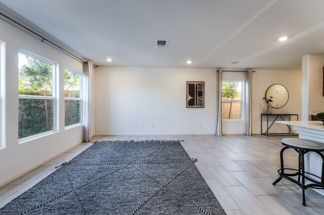 Building Photo - Be the first to live in this brand-new expansive two-story former model home!