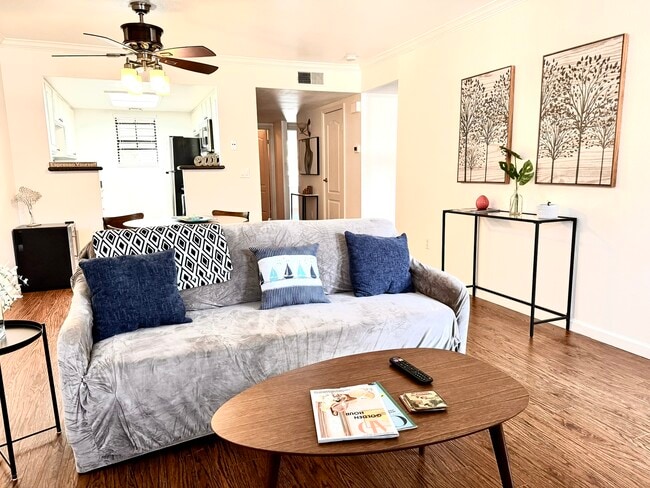 Building Photo - 12035 Alta Carmel Ct