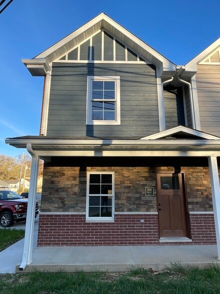 Building Photo - 1206 Bardsley Rd