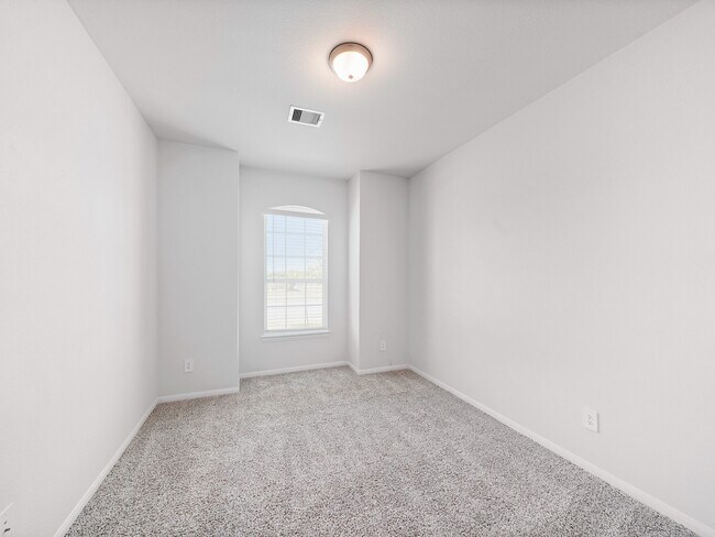 Building Photo - 15102 Wiltshire Castle Ln