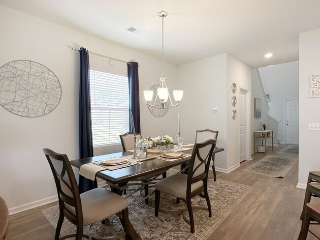 Building Photo - Spacious 5 Bedroom Home in West Ashley – P...