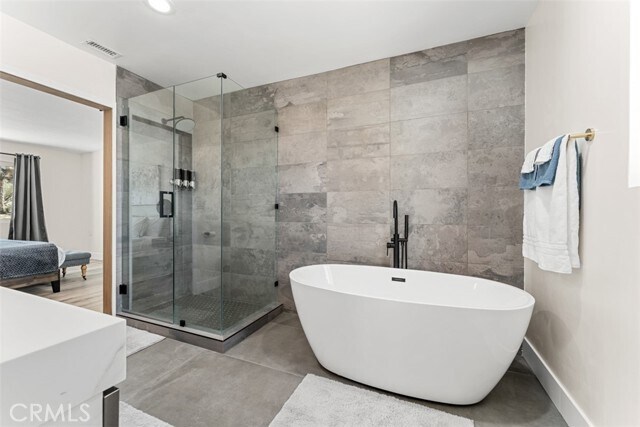 Building Photo - 60468 Latham Trail