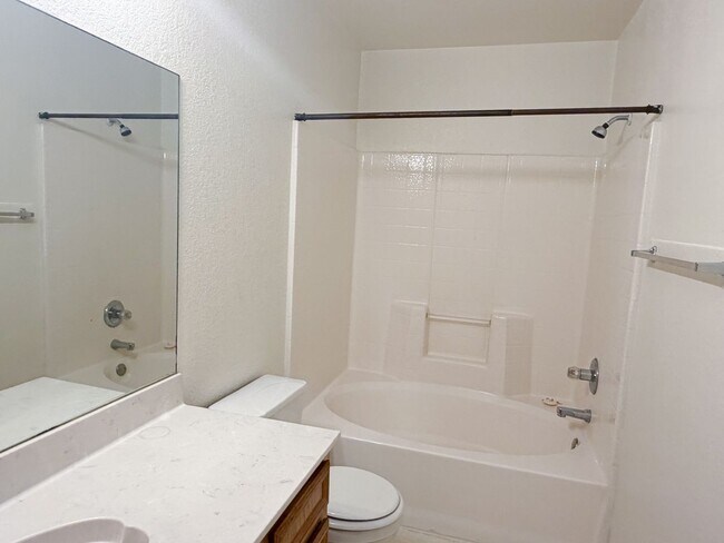 Building Photo - 3802 Hitchrock Dr