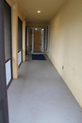 Building Photo - 1518 Primrose Ln
