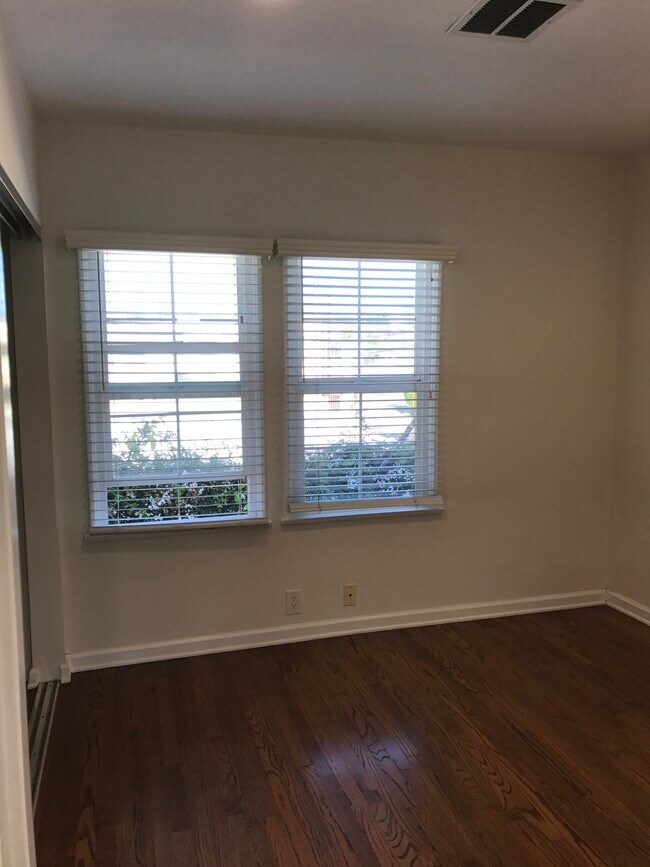 BEDROOM WINDOWS TREATMENTS - 10878 National Blvd
