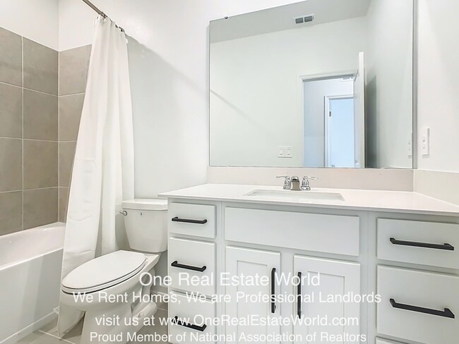 Building Photo - 2971 Maloof Dr