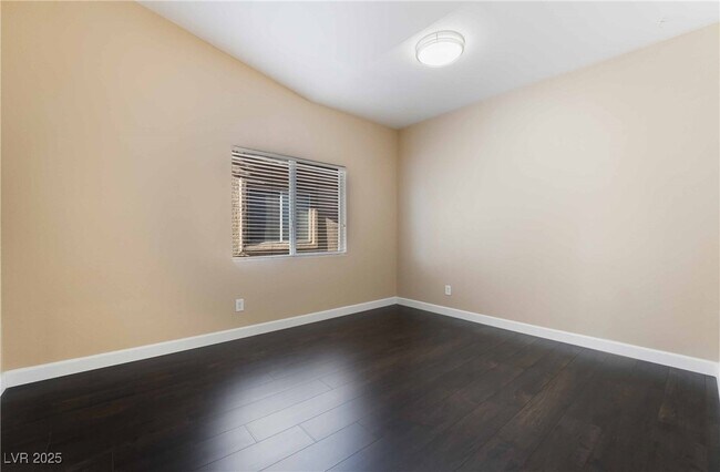 Building Photo - 4624 Stuttgart St