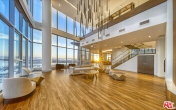 Building Photo - 777 E Ocean Blvd