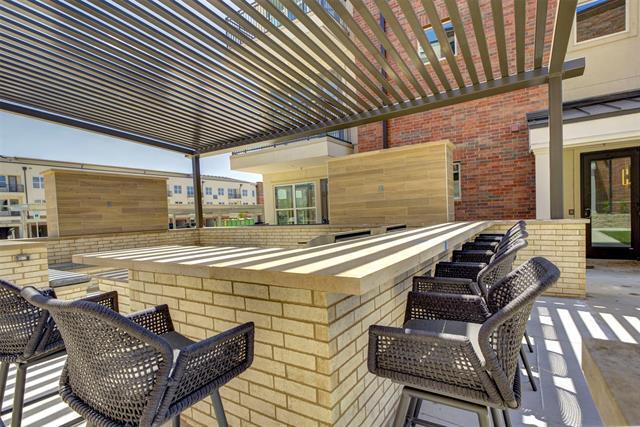 Building Photo - 11361 American Elm Way