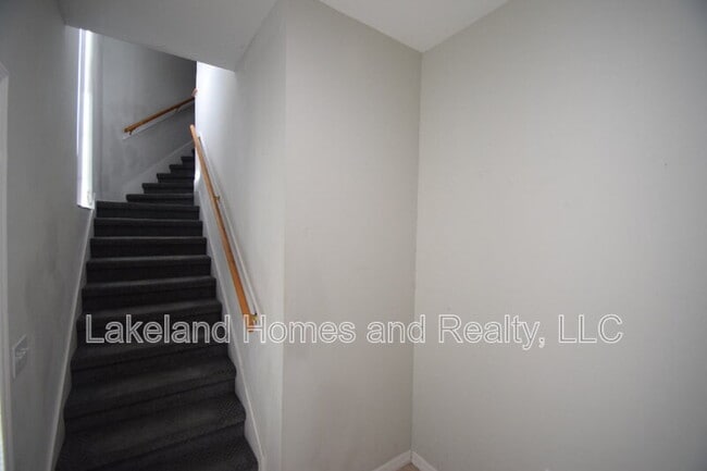 Building Photo - 534 Grasslands Village Cir