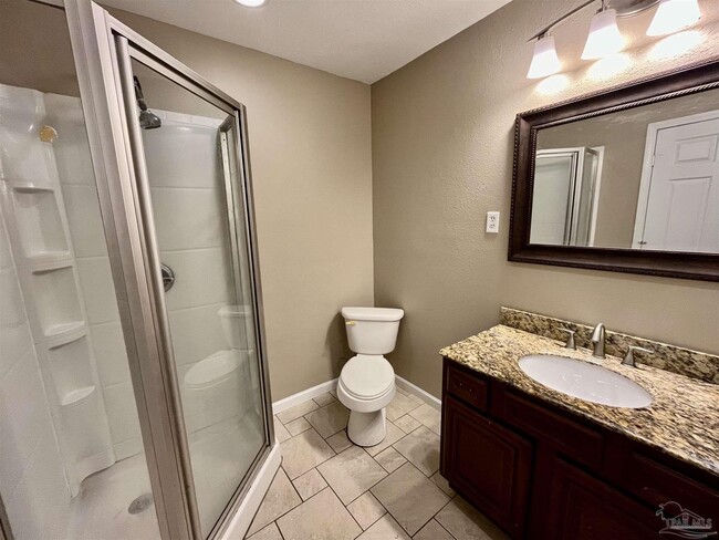 Building Photo - 1127 Redwood Ln