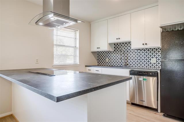 Building Photo - 4759 Fieldcrest Dr