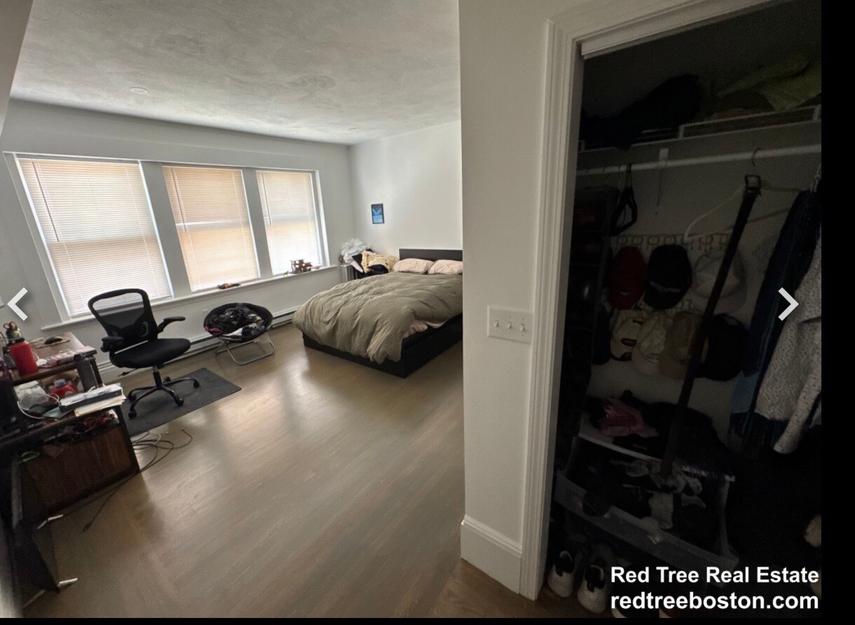 Building Photo - 1408 Beacon St