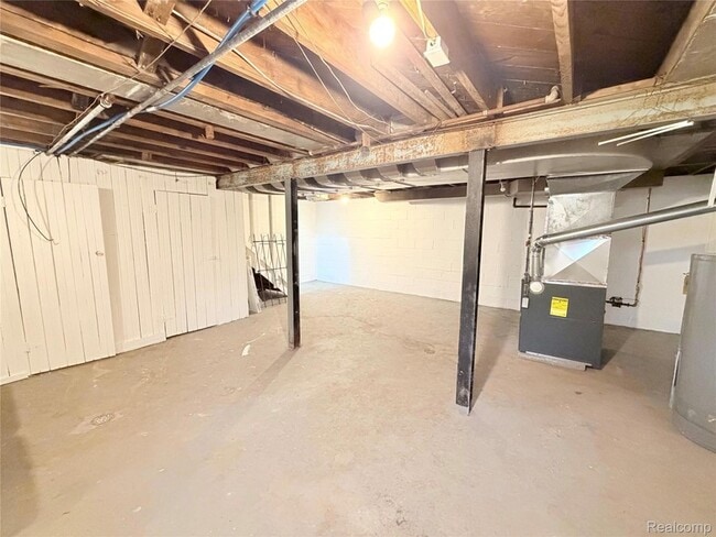 Building Photo - 11375 Roxbury St