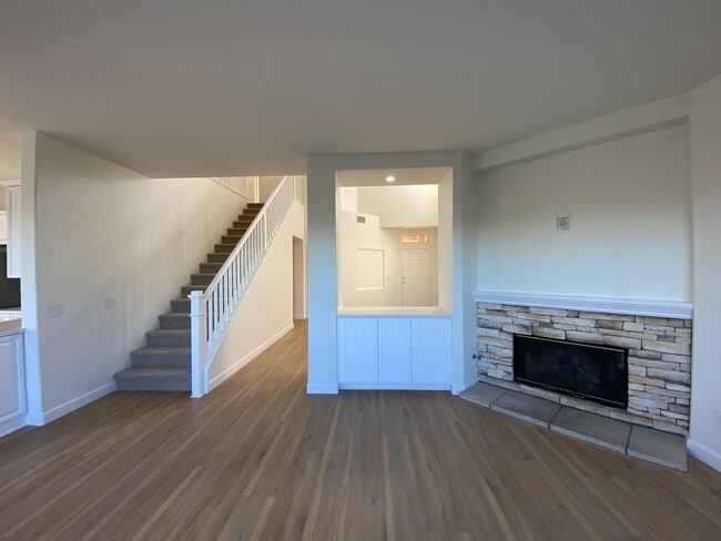 Building Photo - Gorgeous 4 Bedroom Carlsbad Home With A Stunning View and Solar!