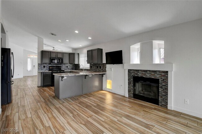 Building Photo - 7917 Quill Gordon Ave