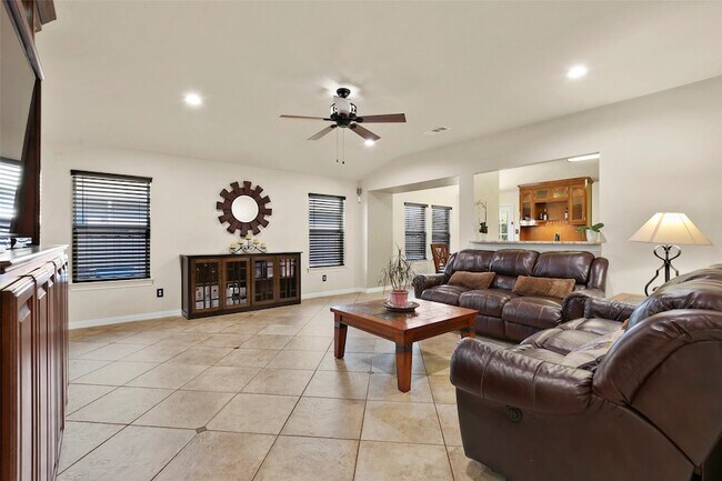 Building Photo - 7802 Milestone Ridge Dr