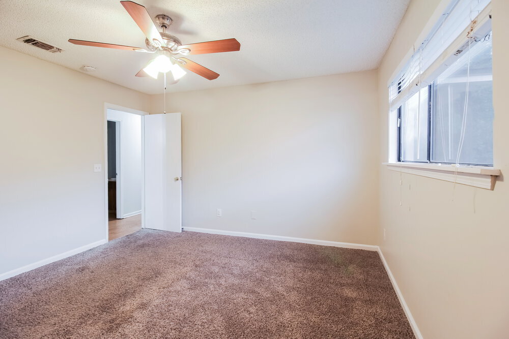 Building Photo - 8442 Finwood Ave