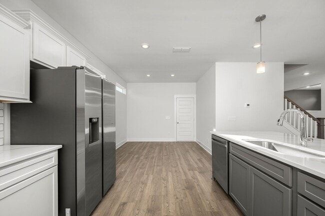 Building Photo - 2626 Unitas Dr