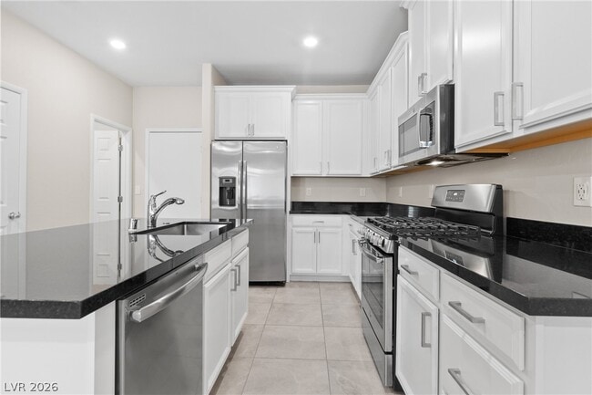 Building Photo - 6243 Milford Sound St