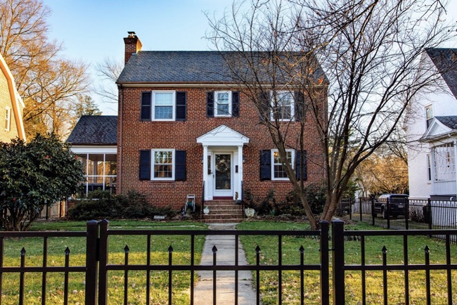 Building Photo - Gorgeous, Updated Home near Richmond's Bry...