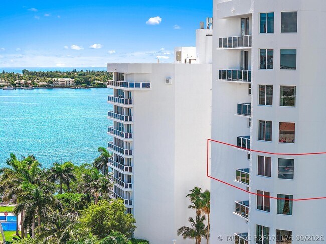 Building Photo - 1617 N Flagler Dr