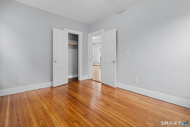 Building Photo - 354 Poplar St