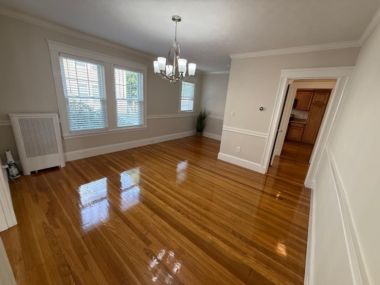 Building Photo - 508 School St