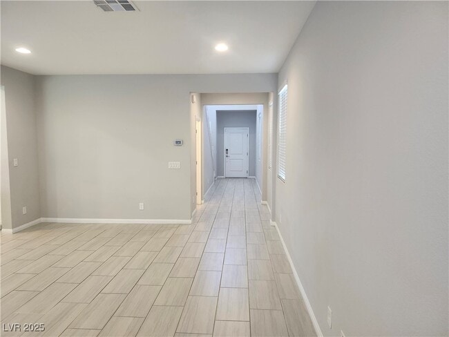 Building Photo - 9897 W Oleta Ave