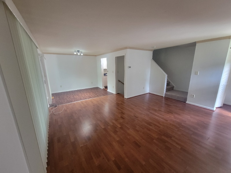 Building Photo - 44 Dendron Ct