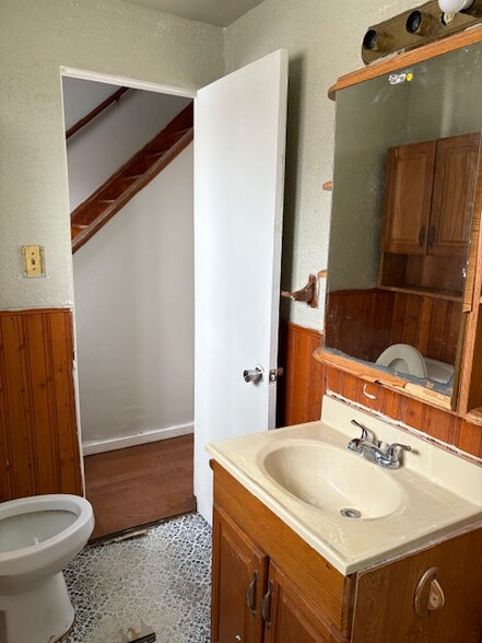 Building Photo - 3107 Idaho St