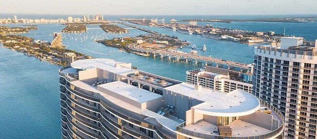 Building Photo - 488 NE 18th St