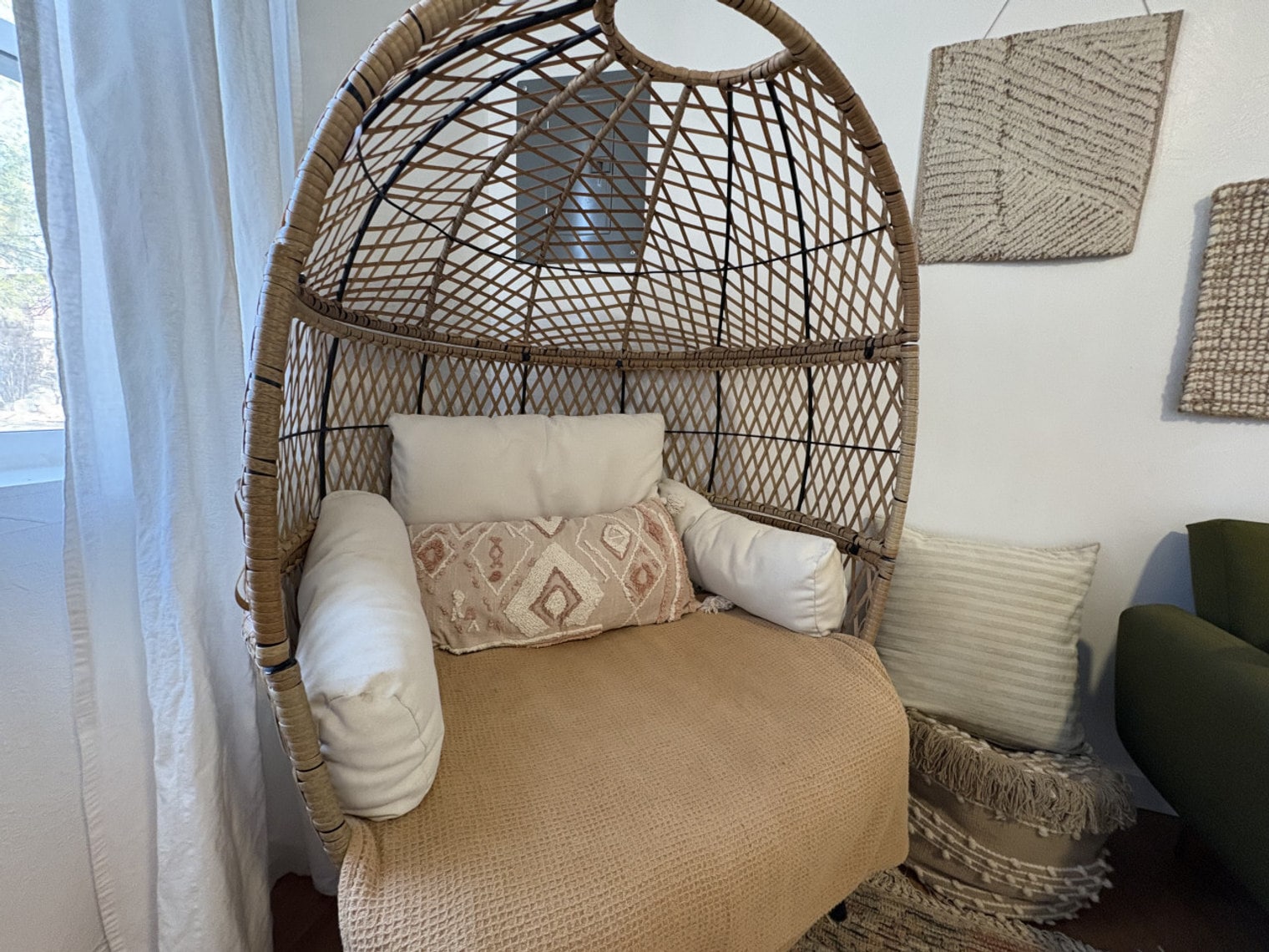 Building Photo - 169 E 100 N