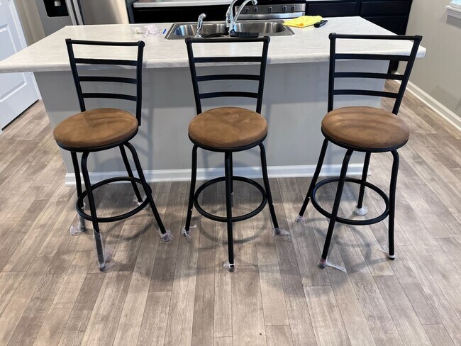 Building Photo - 1663 Fairmount Dr