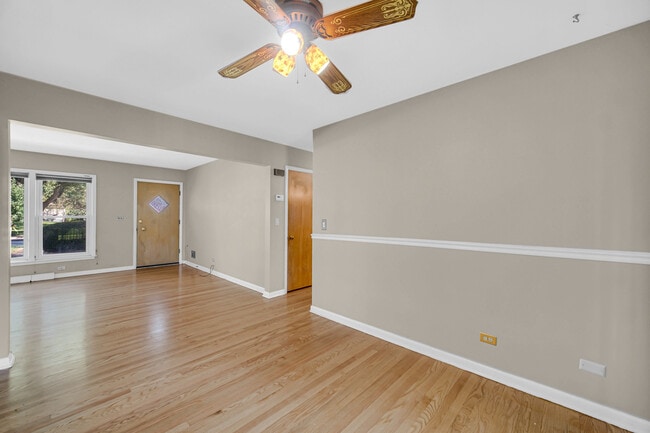 Building Photo - 1417 E Euclid Ave