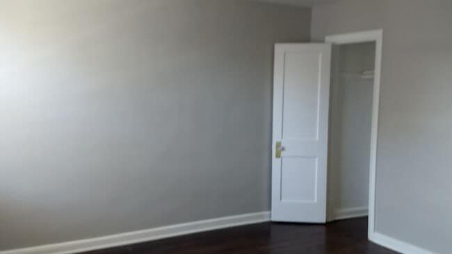 Building Photo - 5028 Chalgrove Ave