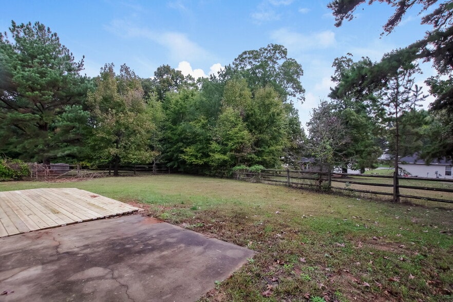 Building Photo - 2133 Millstone Ln