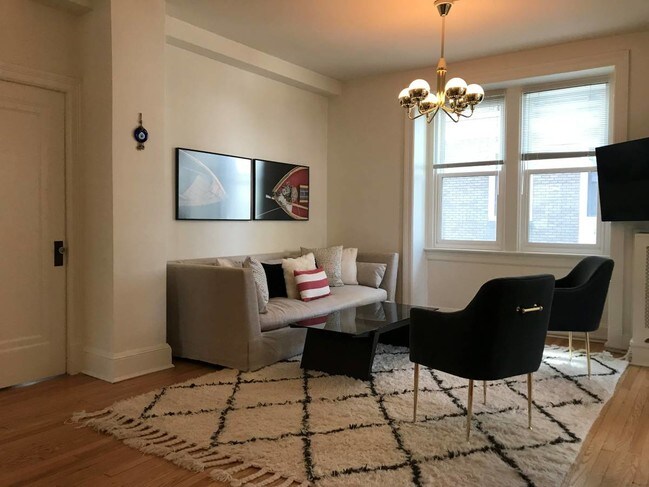 Building Photo - 1901 Columbia Rd NW