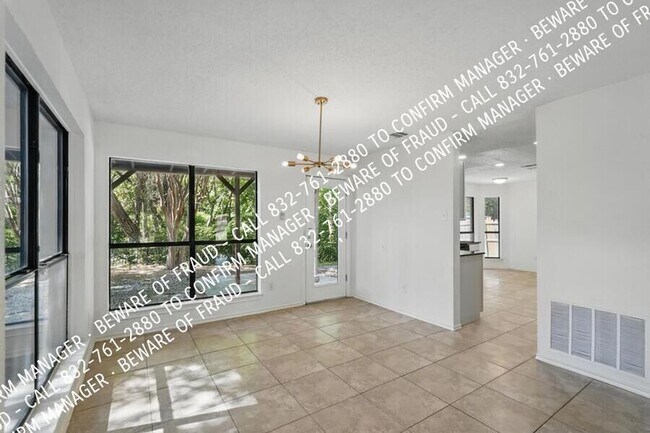 Building Photo - 521 Bent Creek Dr