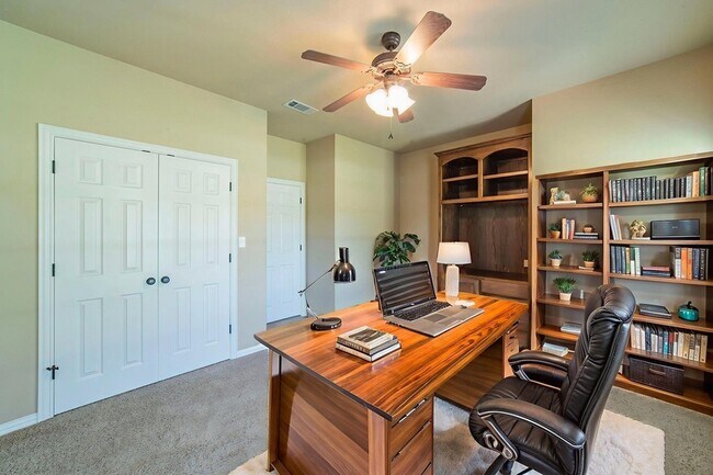 Building Photo - 190 Deer Creek Dr
