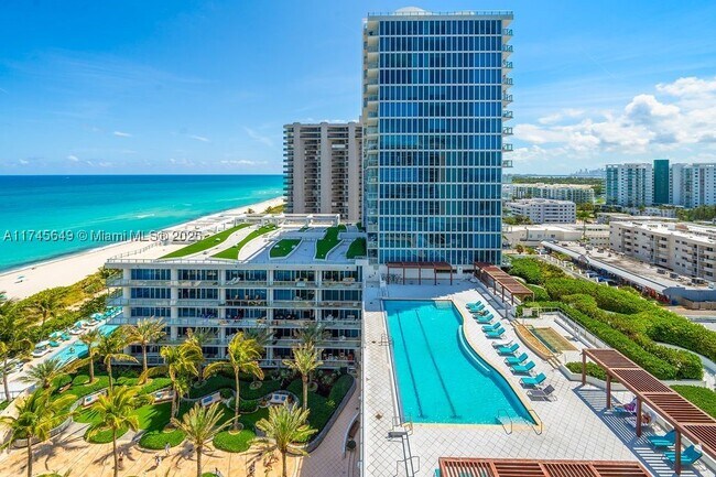 Building Photo - 6801 Collins Ave