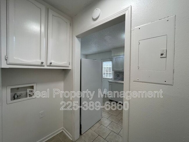 Building Photo - 1511 Cristy Dr